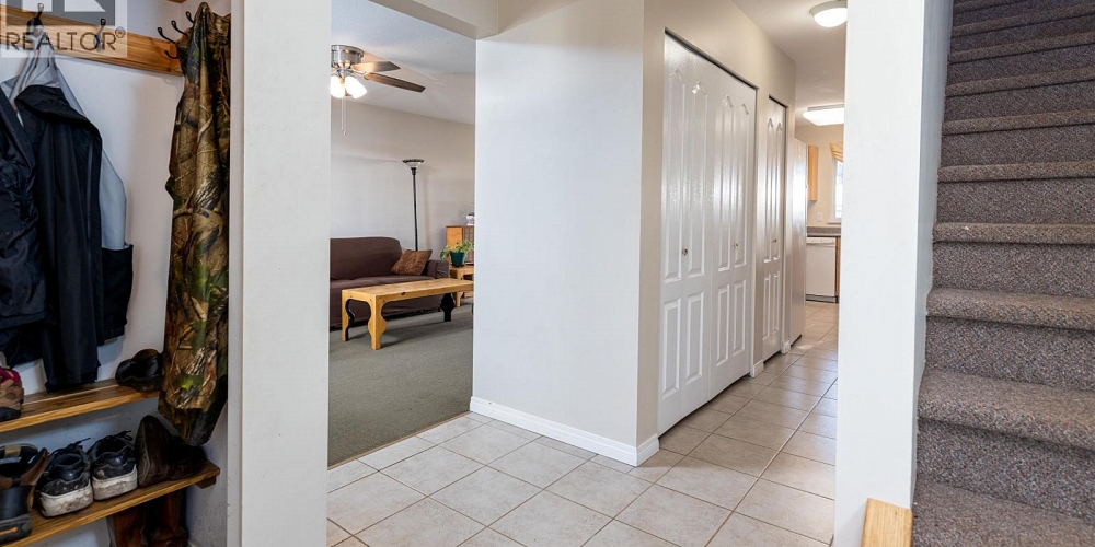 5 2705 KALUM STREET Terrace Photo 3 5 2705 KALUM STREET Terrace Photo 3